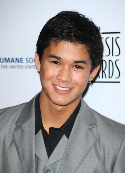 Booboo Stewart Actor Cinemagia Ro Hot Sex Picture