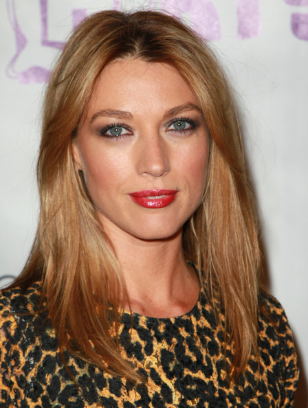 Poze Natalie Zea - Actor - Poza 46 din 49 - CineMagia.ro