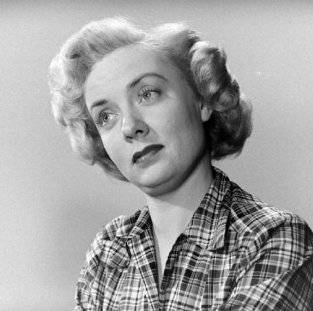 Poze Audrey Totter - Actor - Poza 23 din 30 - CineMagia.ro