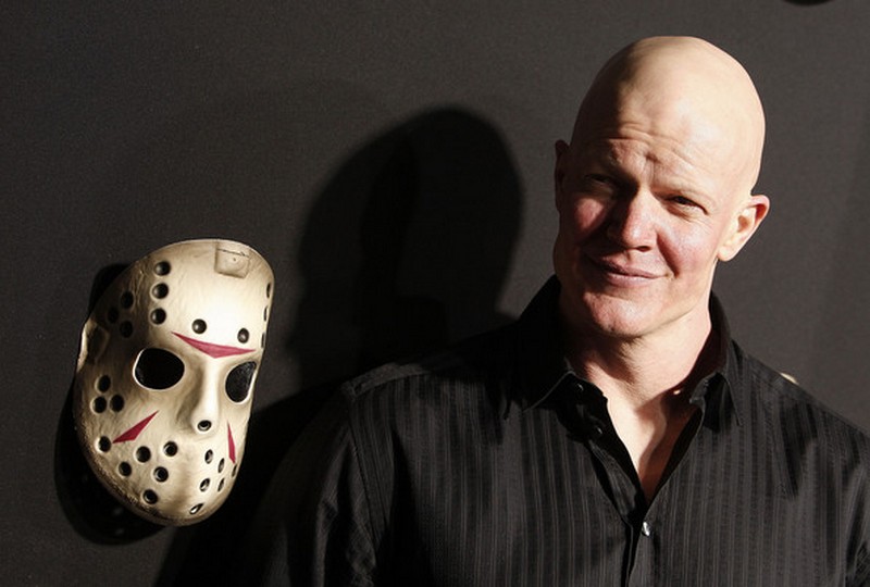 Derek Mears predators