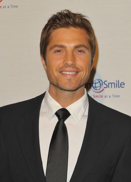 Eric Winter abc