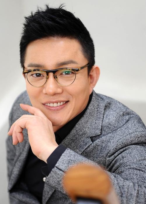 Poze Lee Beom-soo - Actor - Poza 2 din 3 - CineMagia.ro