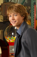 Sterling Knight - Actor - CineMagia.ro