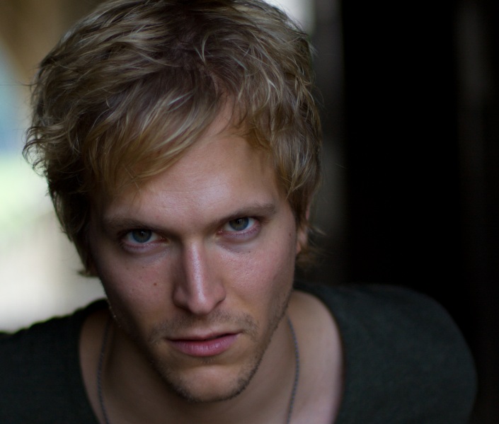 Poze Jon Cor - Actor - Poza 8 din 8 - CineMagia.ro