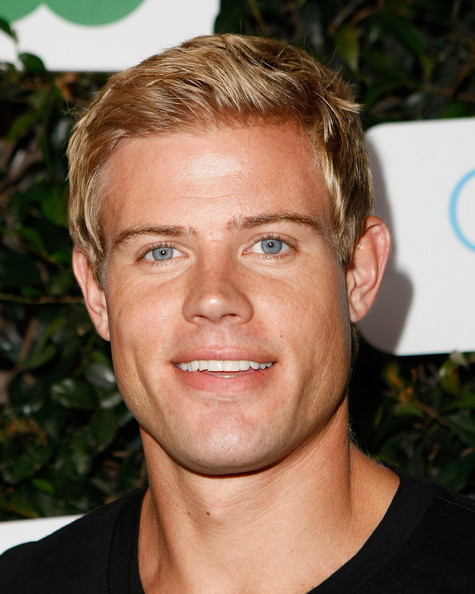 Trevor Donovan boxing