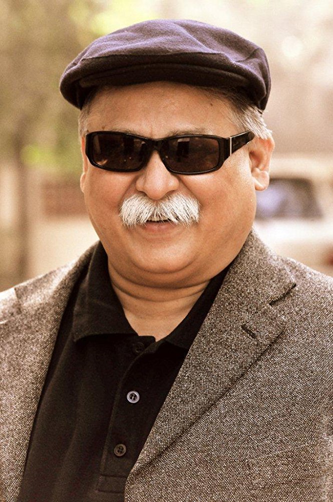 Poze Deepak Anand