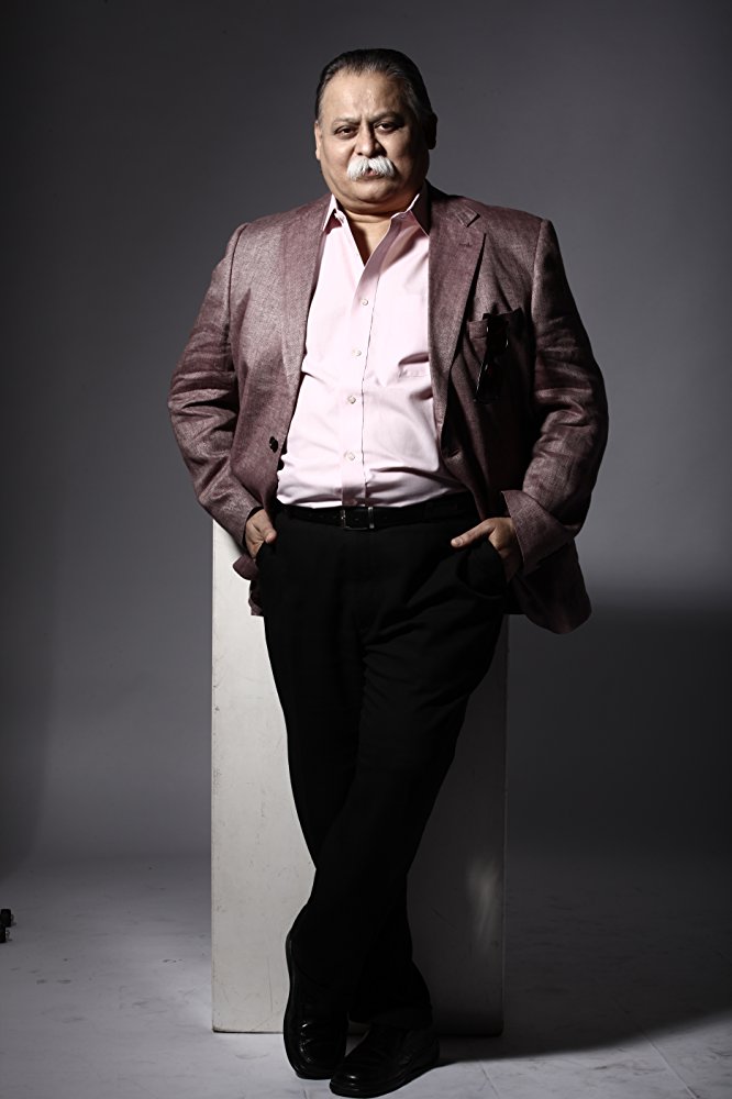 Poze Deepak Anand