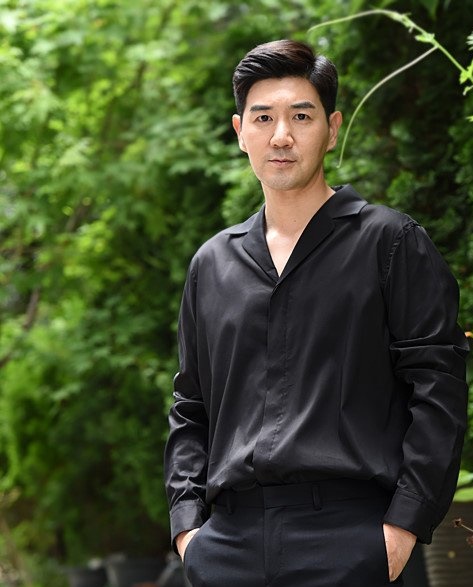 Poze Sang-jin Han