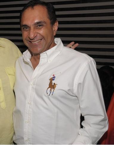 Poze Vijay Arora - Actor - Poza 9 din 10 - CineMagia.ro