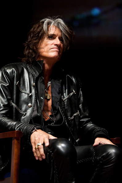 Poze Joe Perry - Actor - Poza 6 din 37 - CineMagia.ro