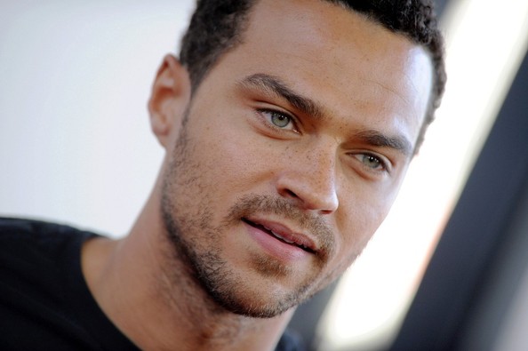 Jesse Williams knee injury