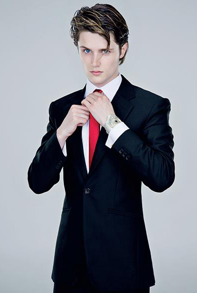 Eugene Simon bio