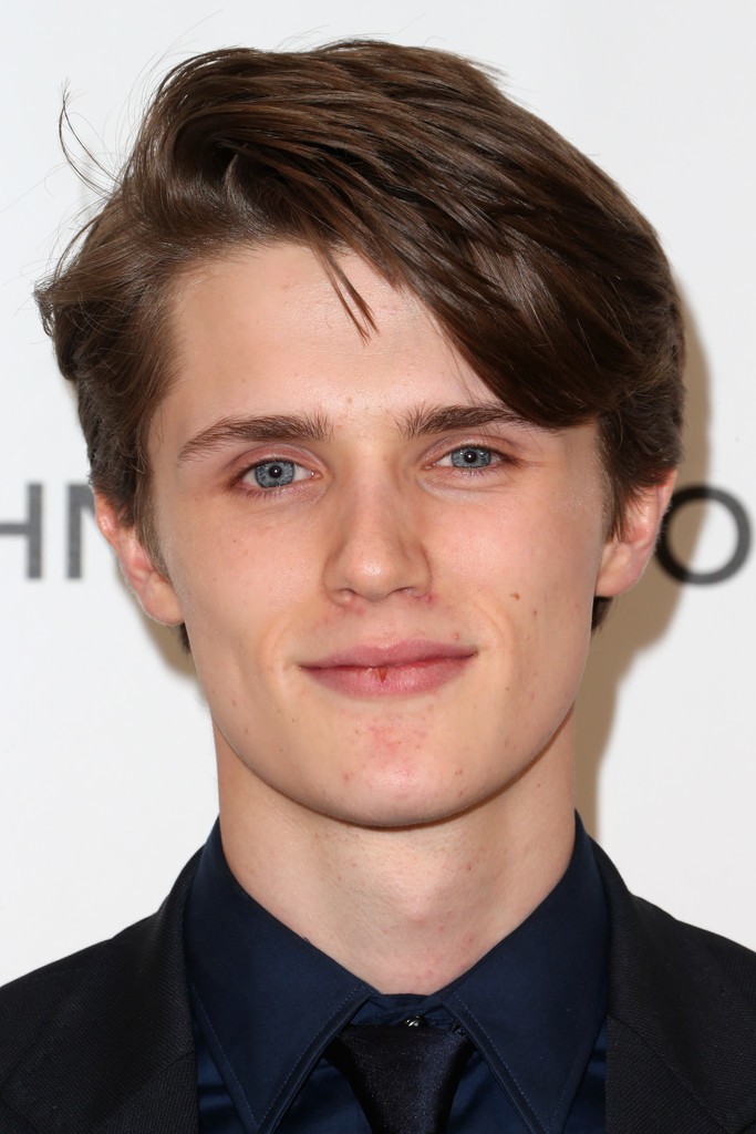 Poze Eugene Simon - Actor - Poza 20 din 33 - CineMagia.ro