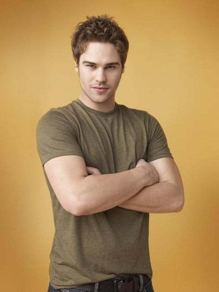 Grey Damon chicago pd