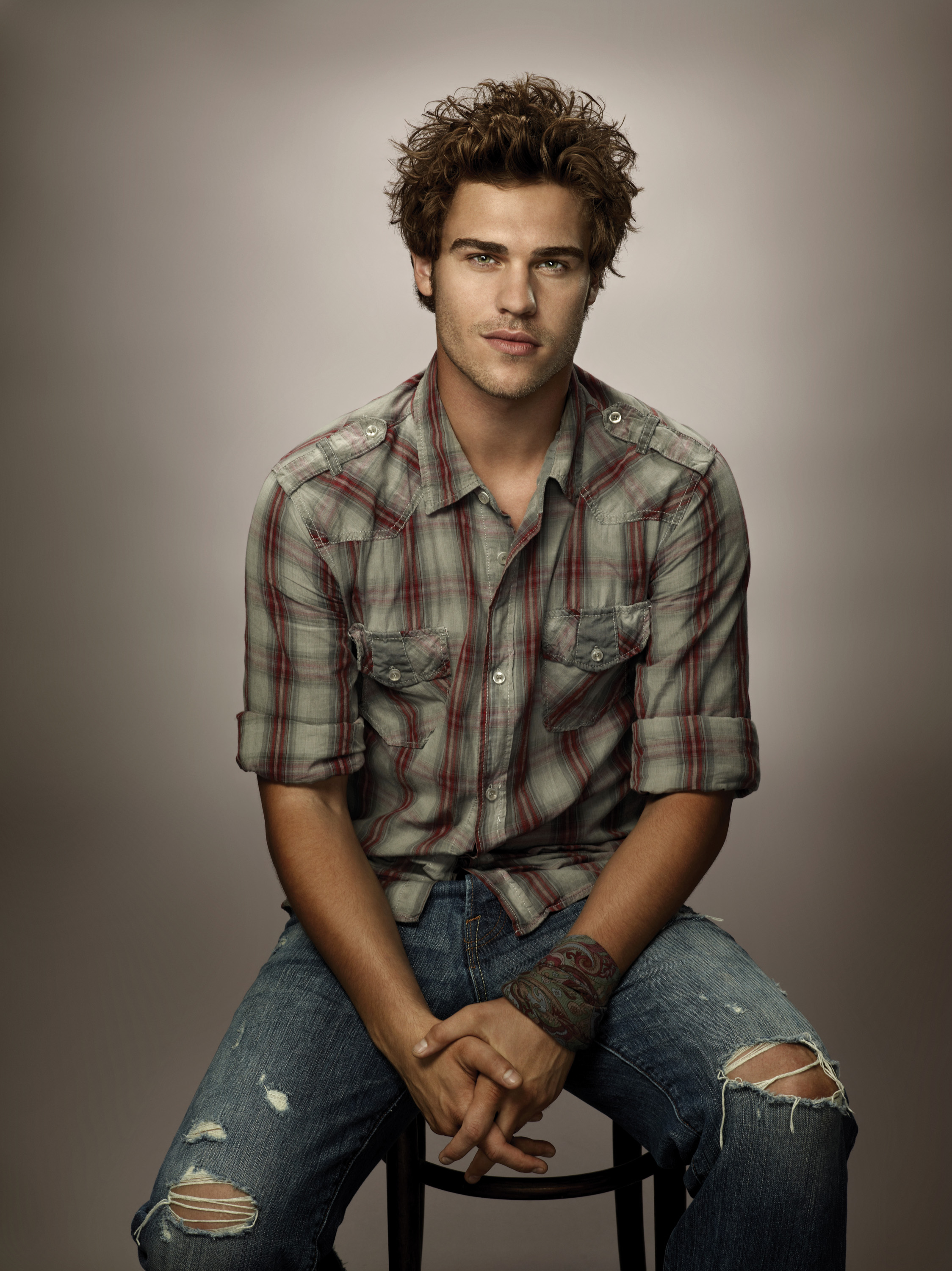 Poze Grey Damon