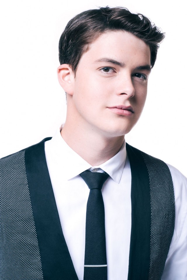 Next photo of Israel Broussard