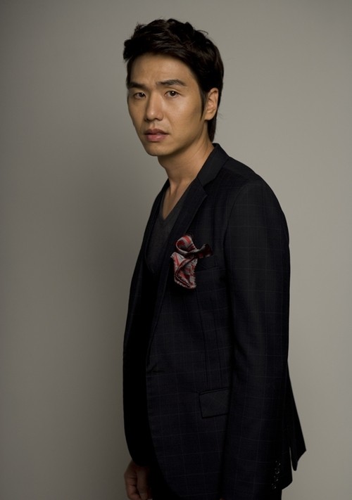 Poze Tae-hoon Kim - Actor - Poza 4 din 9 - CineMagia.ro