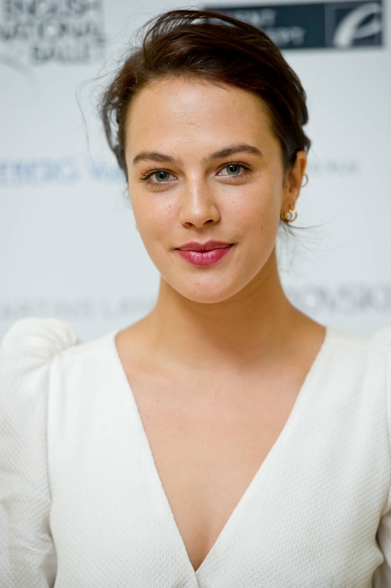 Jessica brown findlay фото