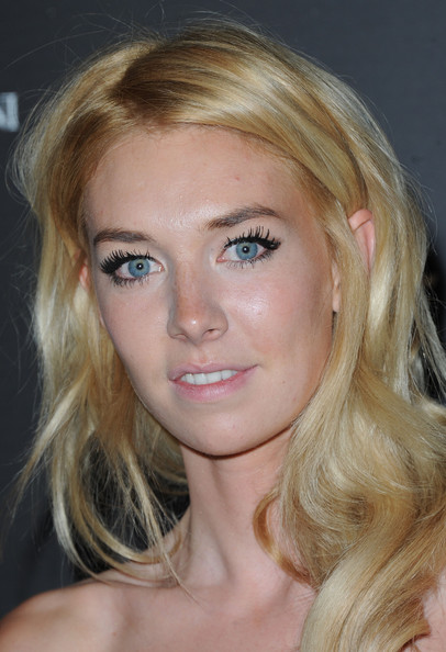 Poze Vanessa Kirby - Actor - Poza 19 din 41 - CineMagia.ro