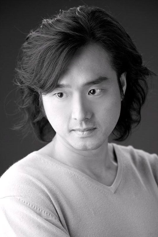 Poze Hyeon-tae Kim