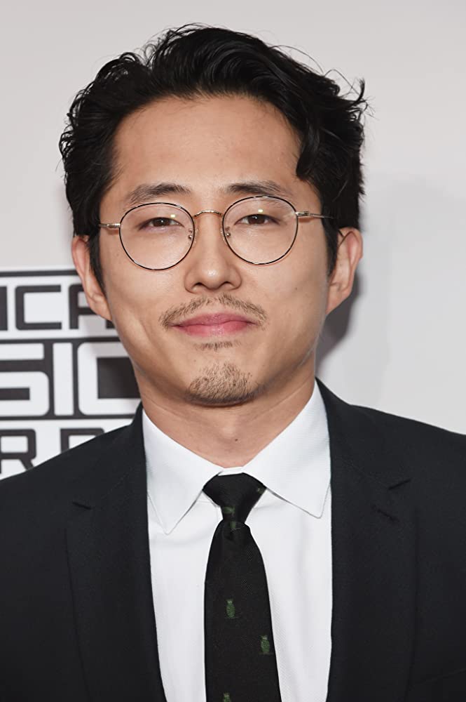 Poze Steven Yeun