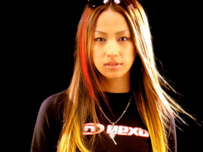 Poze Mika Nakashima