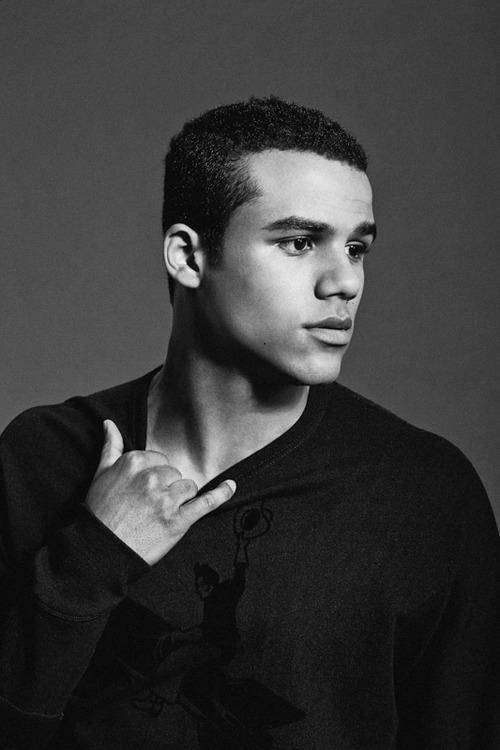 Poze Jacob Artist