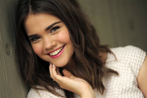 Poze Maia Mitchell