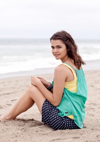 Poze Maia Mitchell