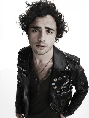 Poze Toby Sebastian