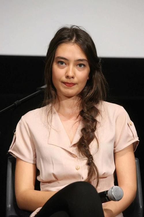 Poze Neslihan Atagül - Actor - Poza 10 din 19 - CineMagia.ro