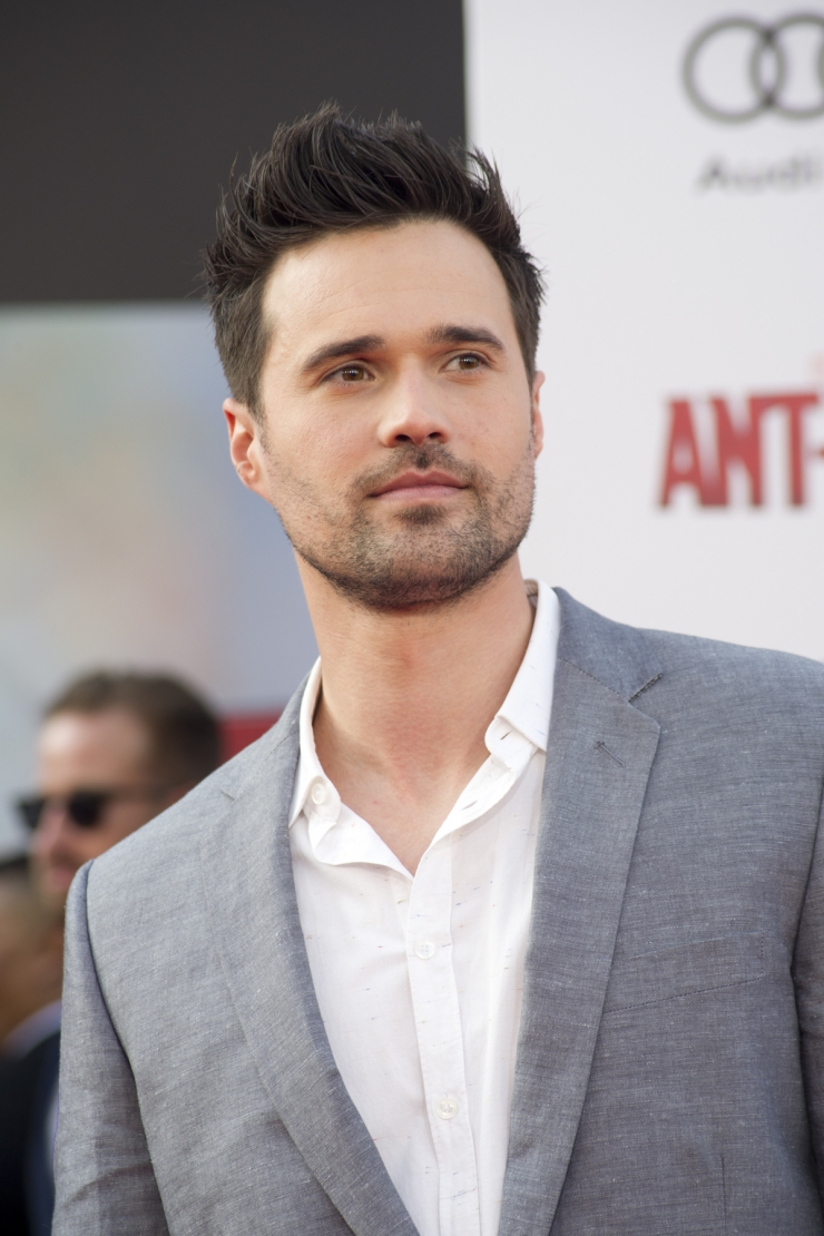 Brett Dalton cooking with love