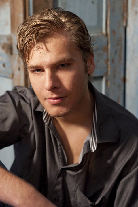 Poze Anthony Ingruber - Actor - Poza 8 din 8 - CineMagia.ro