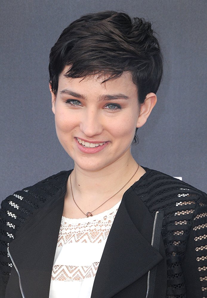 Poze Bex Taylor-Klaus - Actor - Poza 10 din 24 - CineMagia.ro