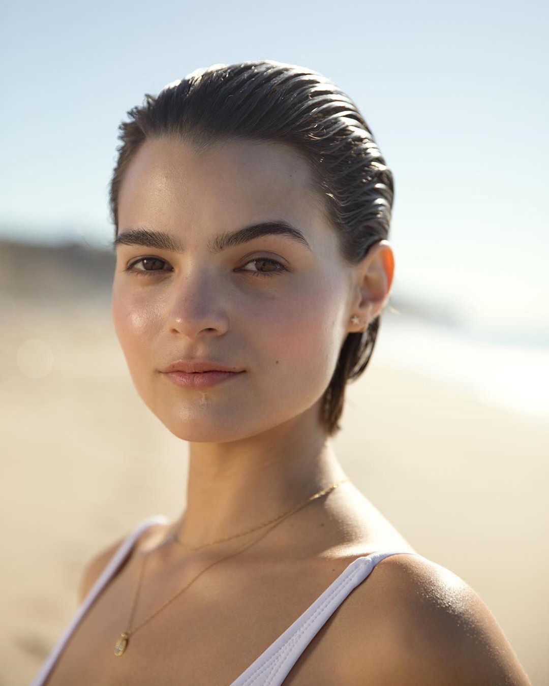 Brianna Hildebrand shaved head