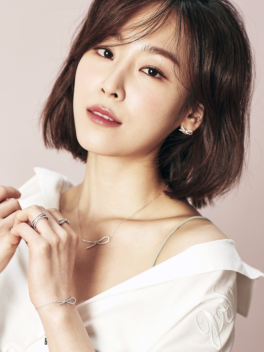 Poze Hyeon-jin Seo