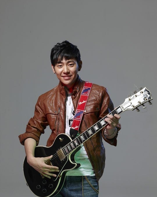 Poze Yong-Joon Ahn