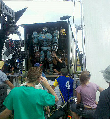 O nouă imagine de pe platourile de filmare de la Transformers 3