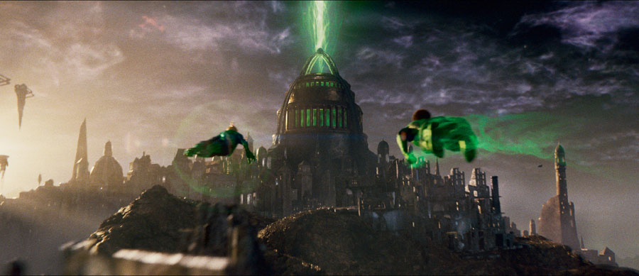 Super imagini noi din Green Lantern!