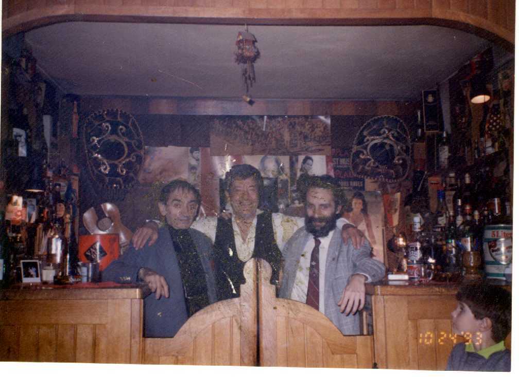 Ray Arco, Ion Dichiseanu si Mihnea Columbeanu, în "Barul John Dickson" de la Ion Dichiseanu de acasä
