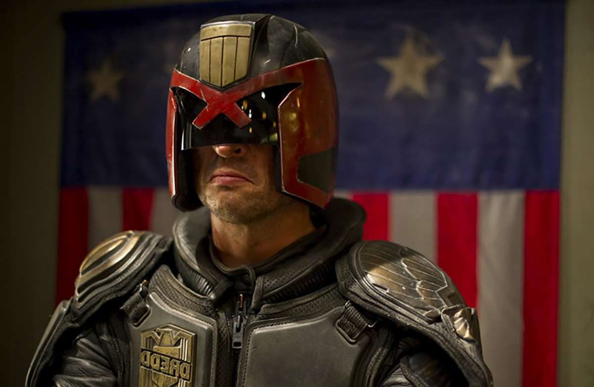 Scenariul episodului pilot al lui Judge Dredd: Mega-City One a fost ...