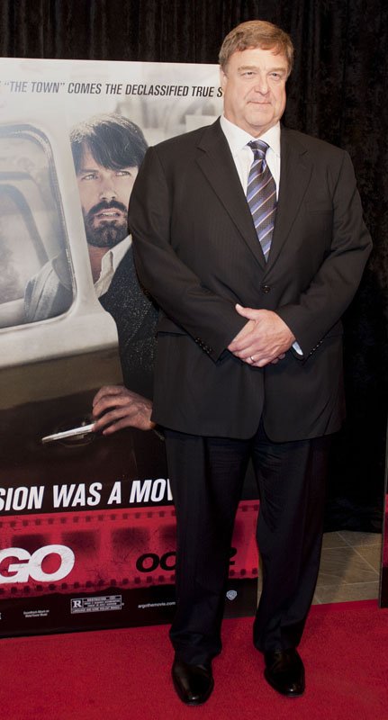 Poze John Goodman în  Argo