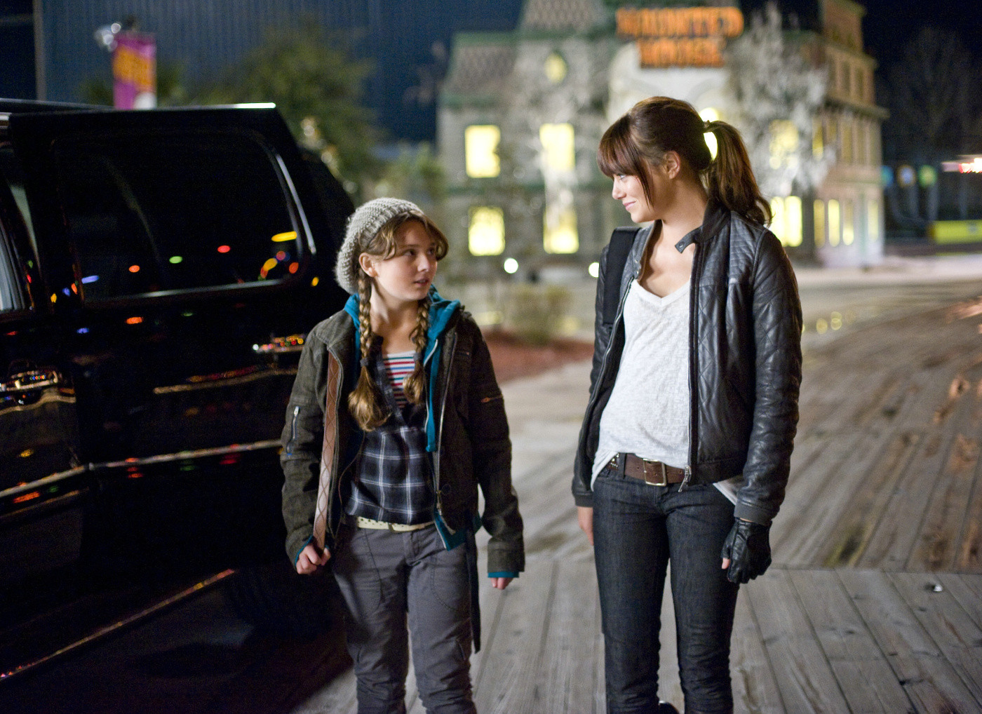 Poze Abigail Breslin, Emma Stone în  Zombieland