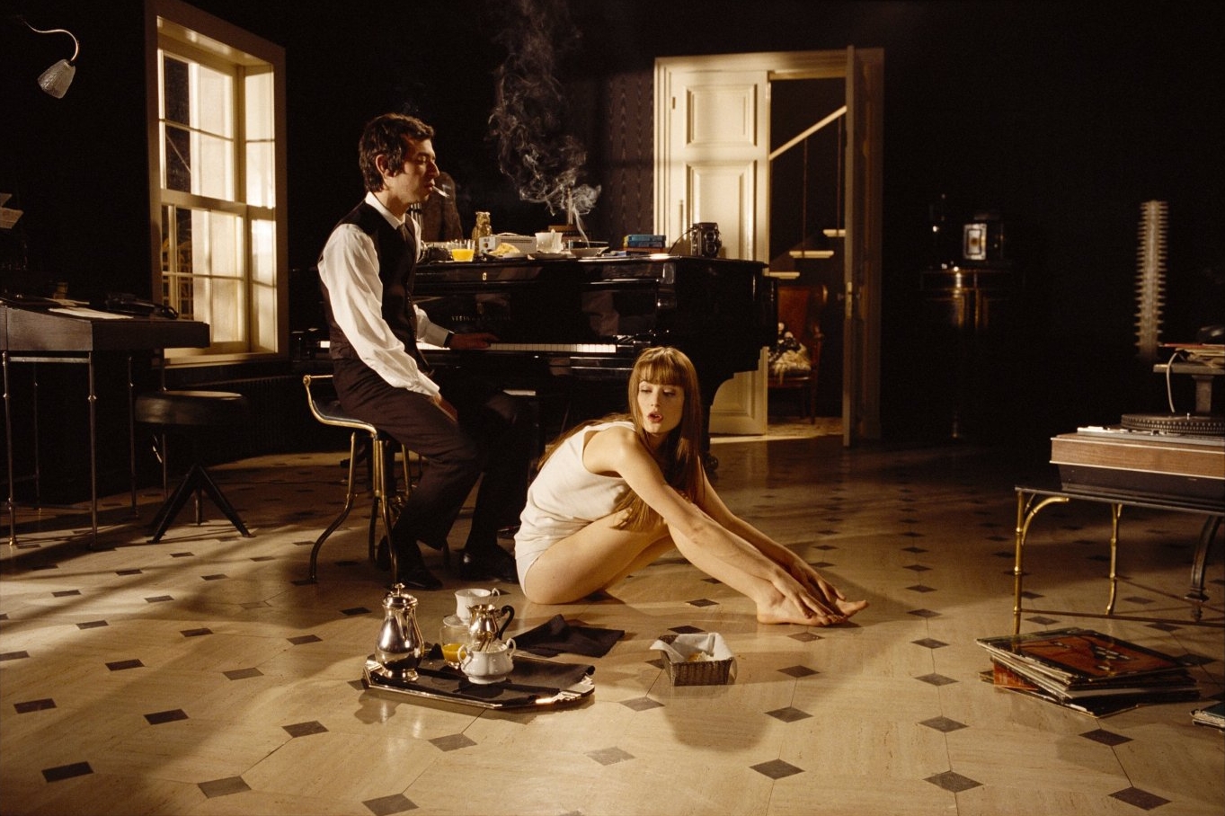 Poze Eric Elmosnino, Lucy Gordon în  Serge Gainsbourg, vie héroïque