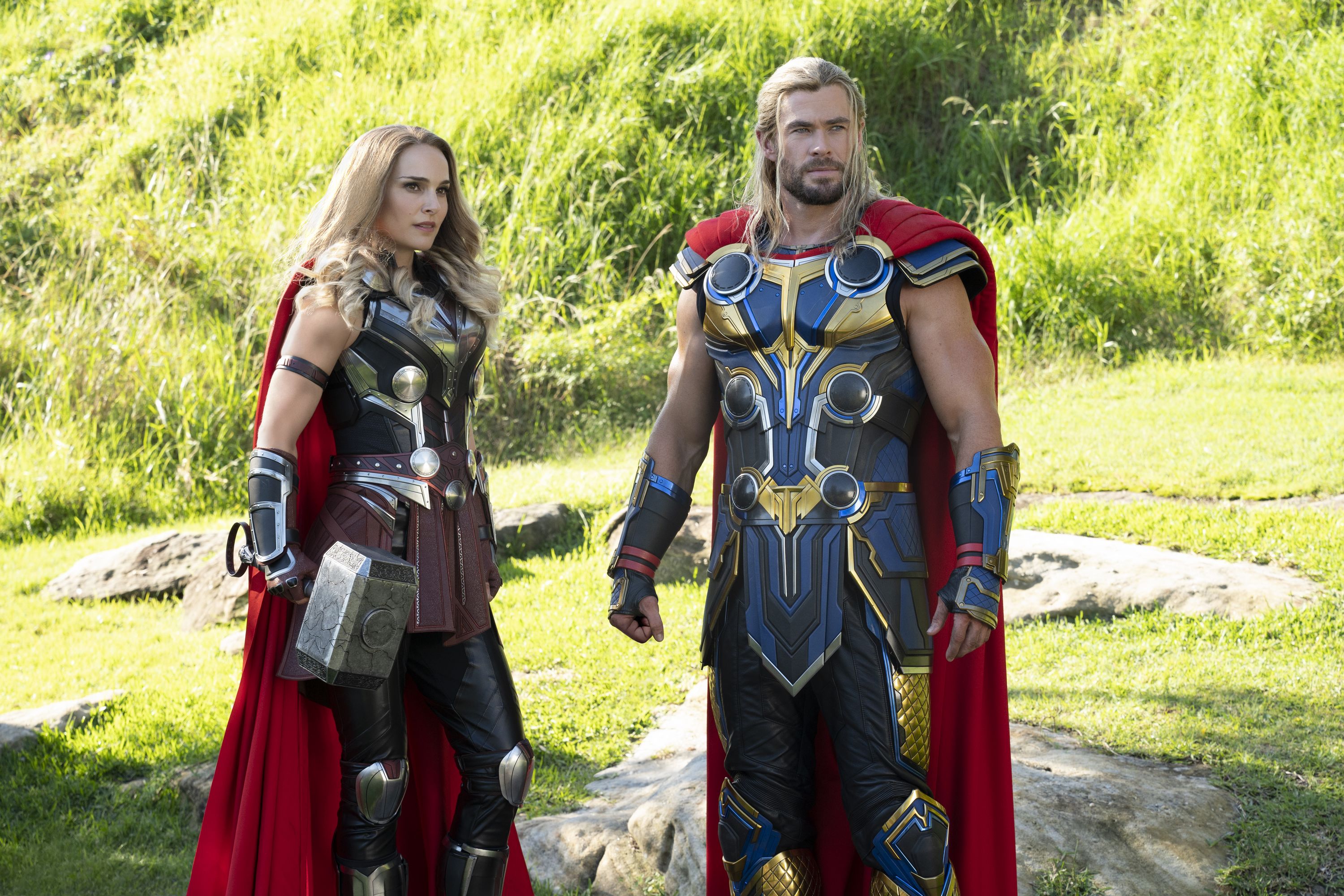 Poze Natalie Portman, Chris Hemsworth în  Thor: Love and Thunder