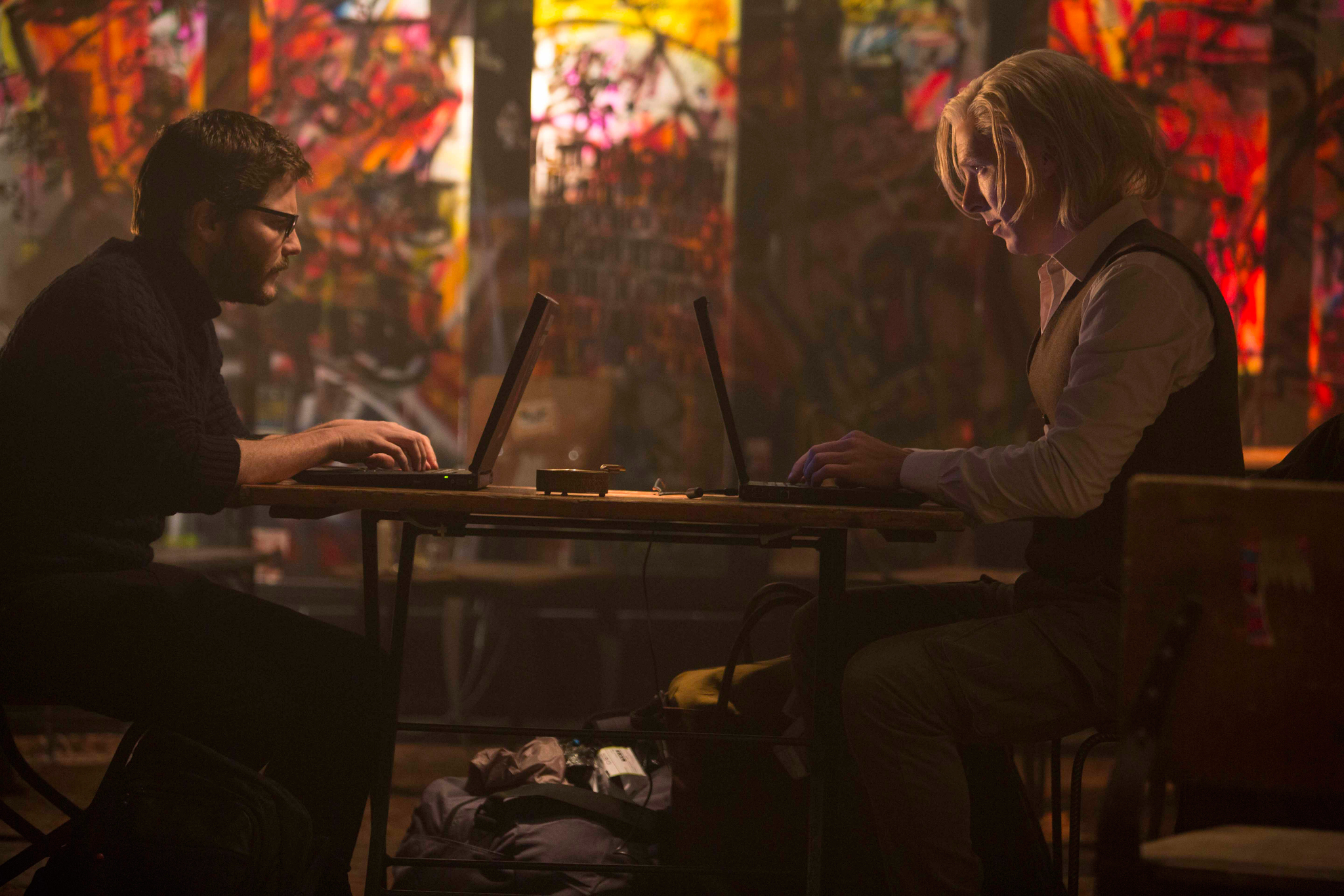 Poze Daniel Brühl, Benedict Cumberbatch în  The Fifth Estate