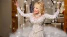Trailer film Dolly Parton's Christmas on the Square
