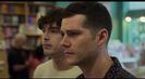 Trailer film Twinless