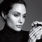 Angelina Jolie - poza 23