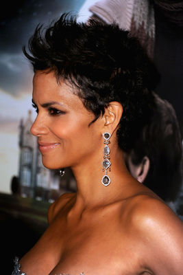 Halle Berry - poza 10